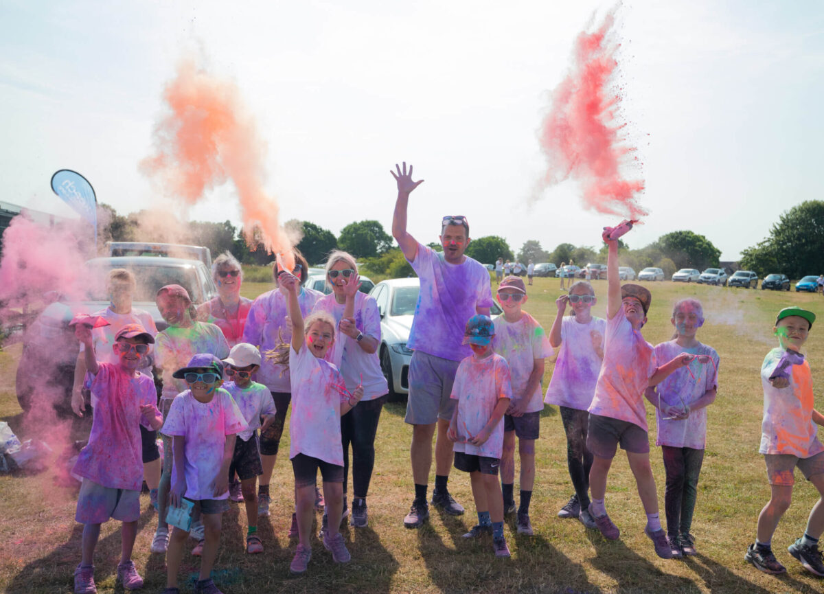 Colour Dash 7042 scaled aspect ratio 405 292