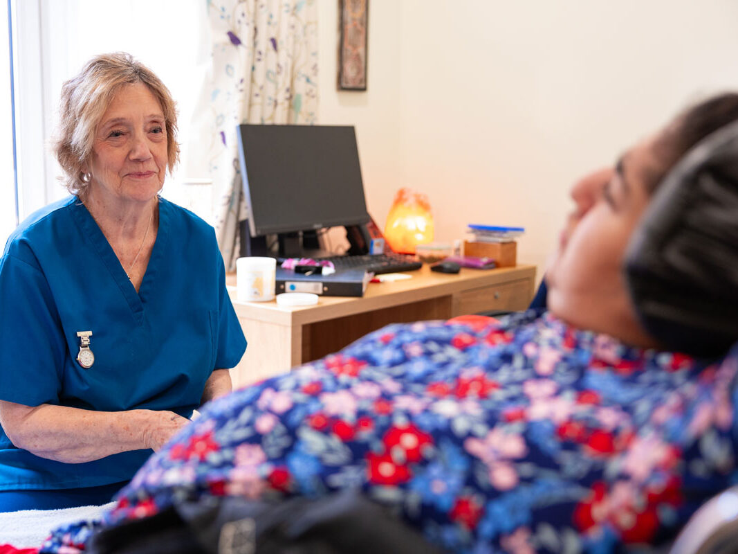 Keech Hospice Nurse Patient 0001 aspect ratio 400 300