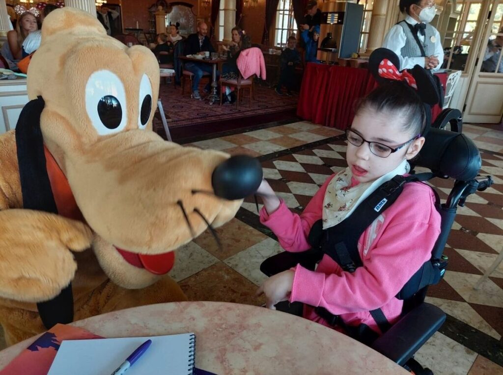 Lily 109989 aspect ratio 1200 896