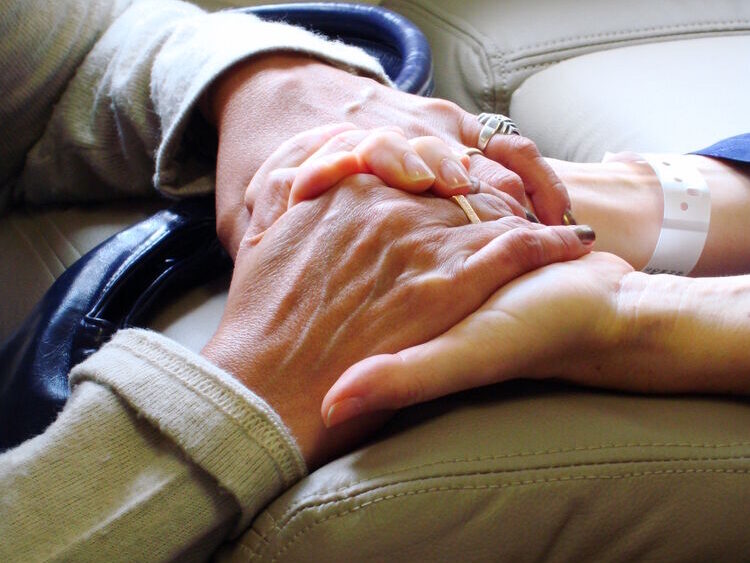 hands original aspect ratio 400 300