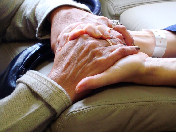 hands original aspect ratio 400 300