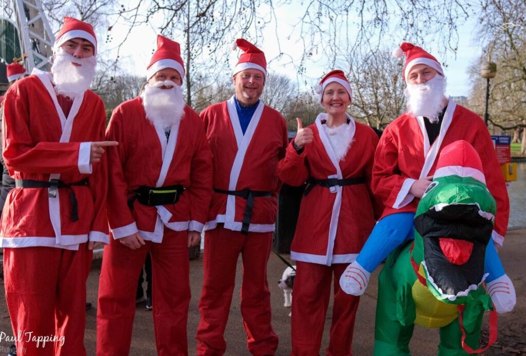 Santa Run Bedford aspect ratio 288 195